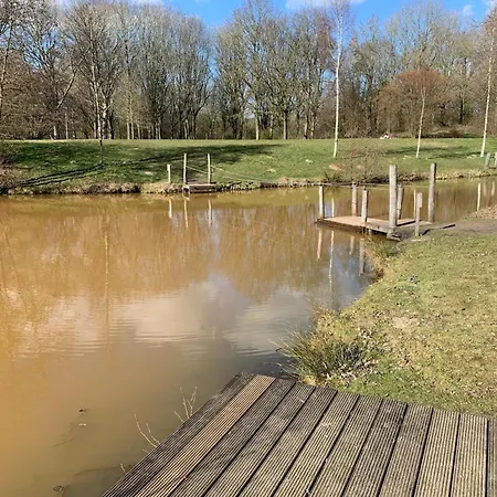 In Near Hoge Veluwe Park Chalet Beekbergen